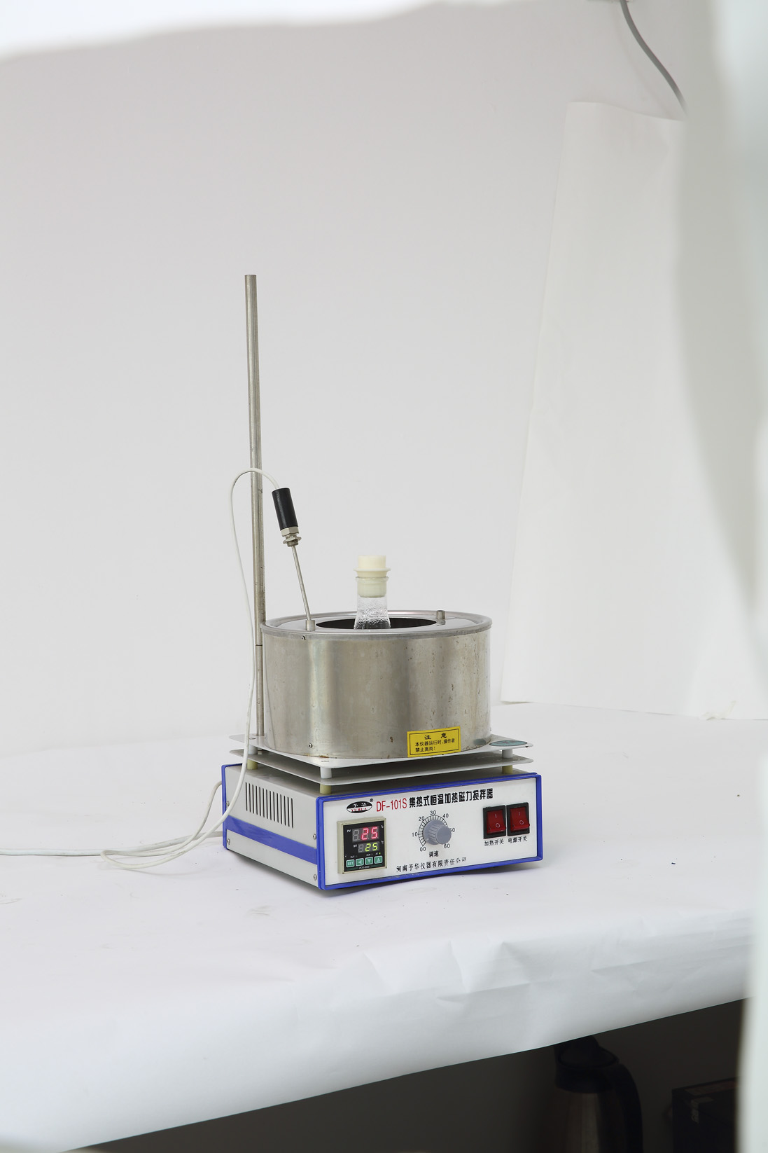 DF-101S constant temperature and heating magnetic stirrer with heat-collection pattern